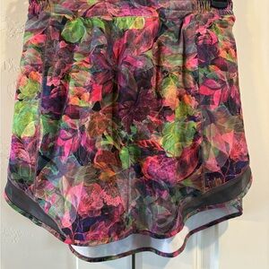 lululemon Floral Print Athletic Skort in Pink & Green